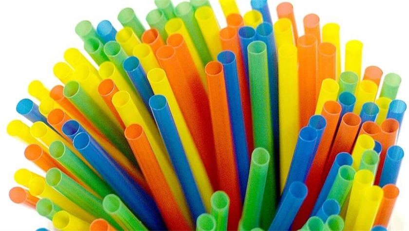 EU to ban plastic straws, cutlery and balloons