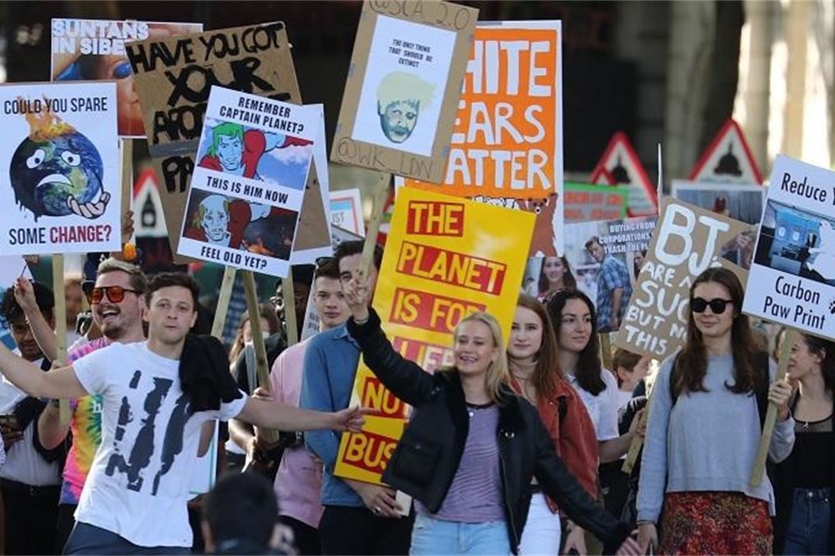 European mayors call for urgent climate action as global strike kicks off