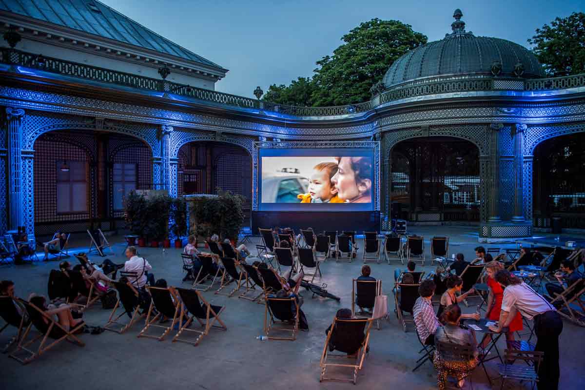 outdoor cinema at vaux hall summer in brussels